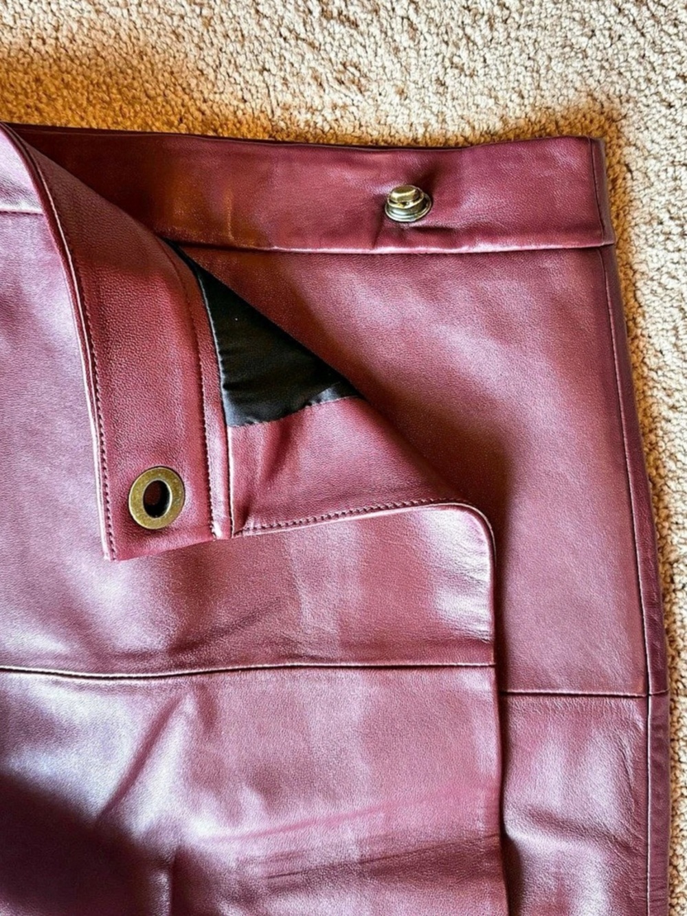 Coach Lamb Skin Leather Wrap Skirt in Burgundy Size 8 NWT - Picture 6 of 13